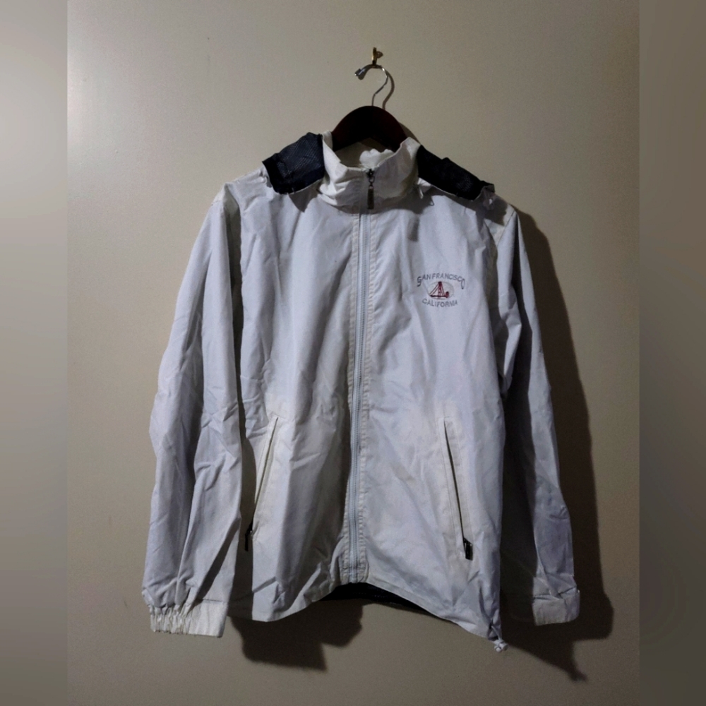 San Francisco White Raincoat